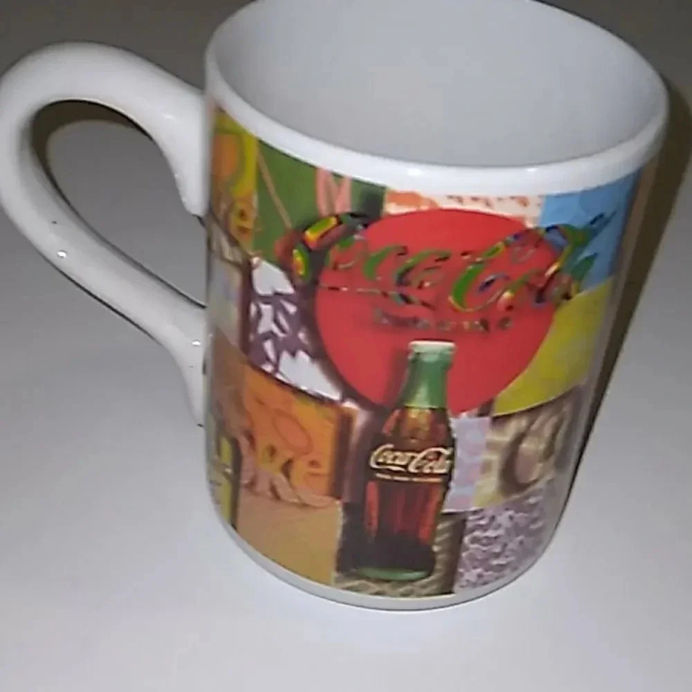 Coca-Cola Vintage Mug - Picture 3 of 5